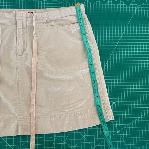 Guess mini beige skirt - Picture 3 of 6